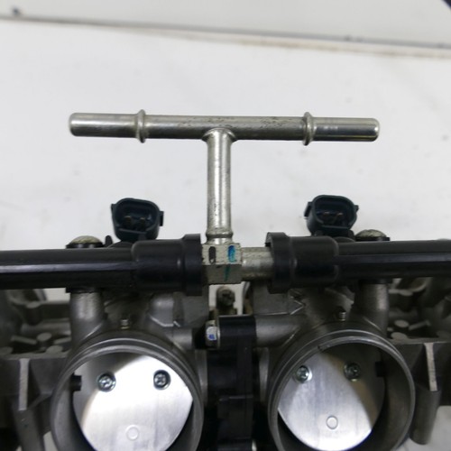 Kawasaki ZX-6R 600 P Einspritzanlage Drosselklappen Einspritzdüsen 76558 - Bild 8 von 14