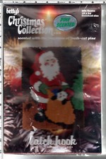 "Santa"  1979 Betty's Christmas Collection Latch Hook Kit  605 18" x 24" NEW