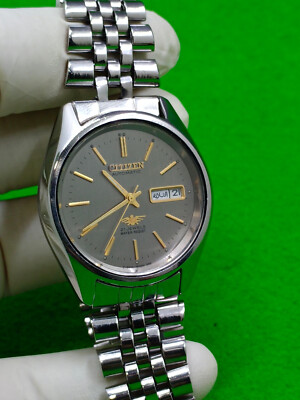 vintage CITIZEN watch Automatic Day / Date Indicator Made in Japan