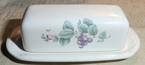 1993 UNUSED PFALTZGRAFF GRAPEVINE COVERED BUTTER DISH 108-028-00 IN ORIGINAL BOX - Picture 6 of 11