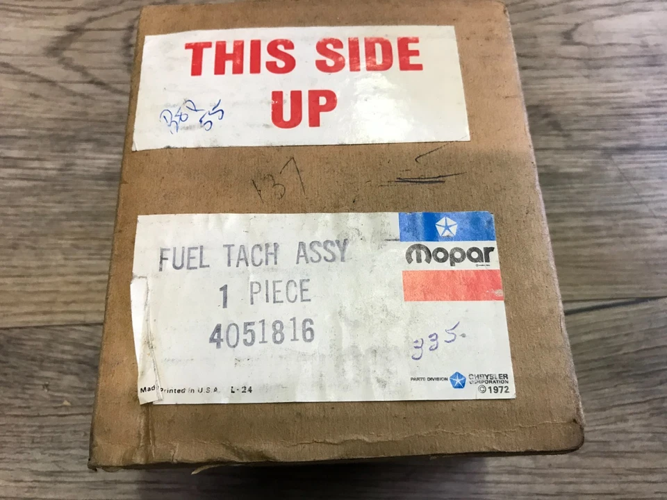 Dodge Omni Plymouth Horizon 1984-89 como nuevo Mopar tacómetro e indicador de combustible 4051816 Foto 2 de 2