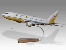 Boeing 767-200ER Royal Brunei Airlines Sultan Flight Desk Wood Large Scale 1/130