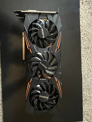 GIGABYTE NVIDIA GeForce GTX 1070 Triple Fan Heatsink PCIe HDMI DP DVI-D