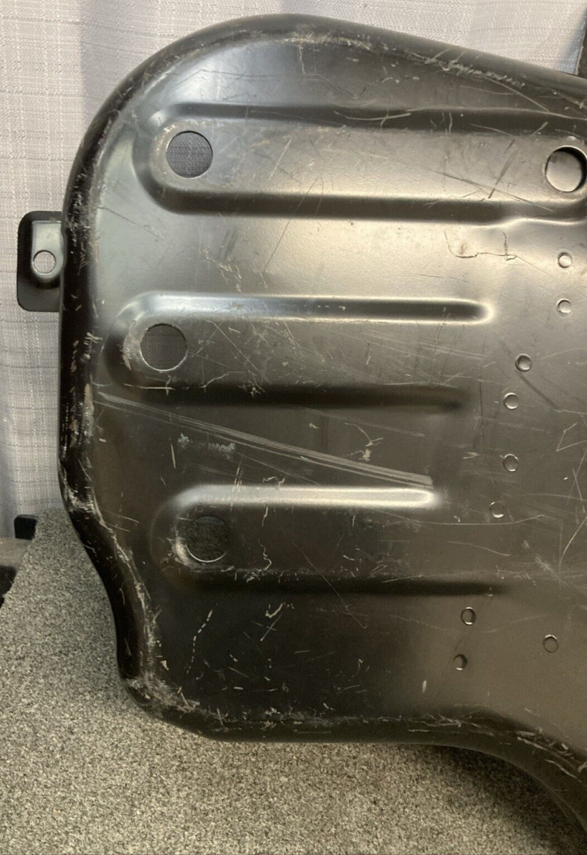 NEW REPLACES MOPAR 68061321AB Fuel Tank Skid Plate, Left