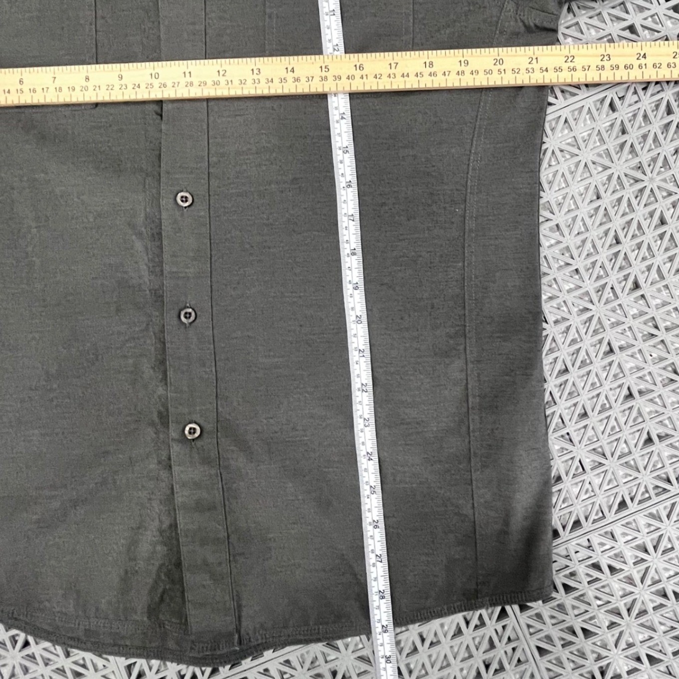 Sovereign Code Button Down Shirt Mens Medium Char… - image 8