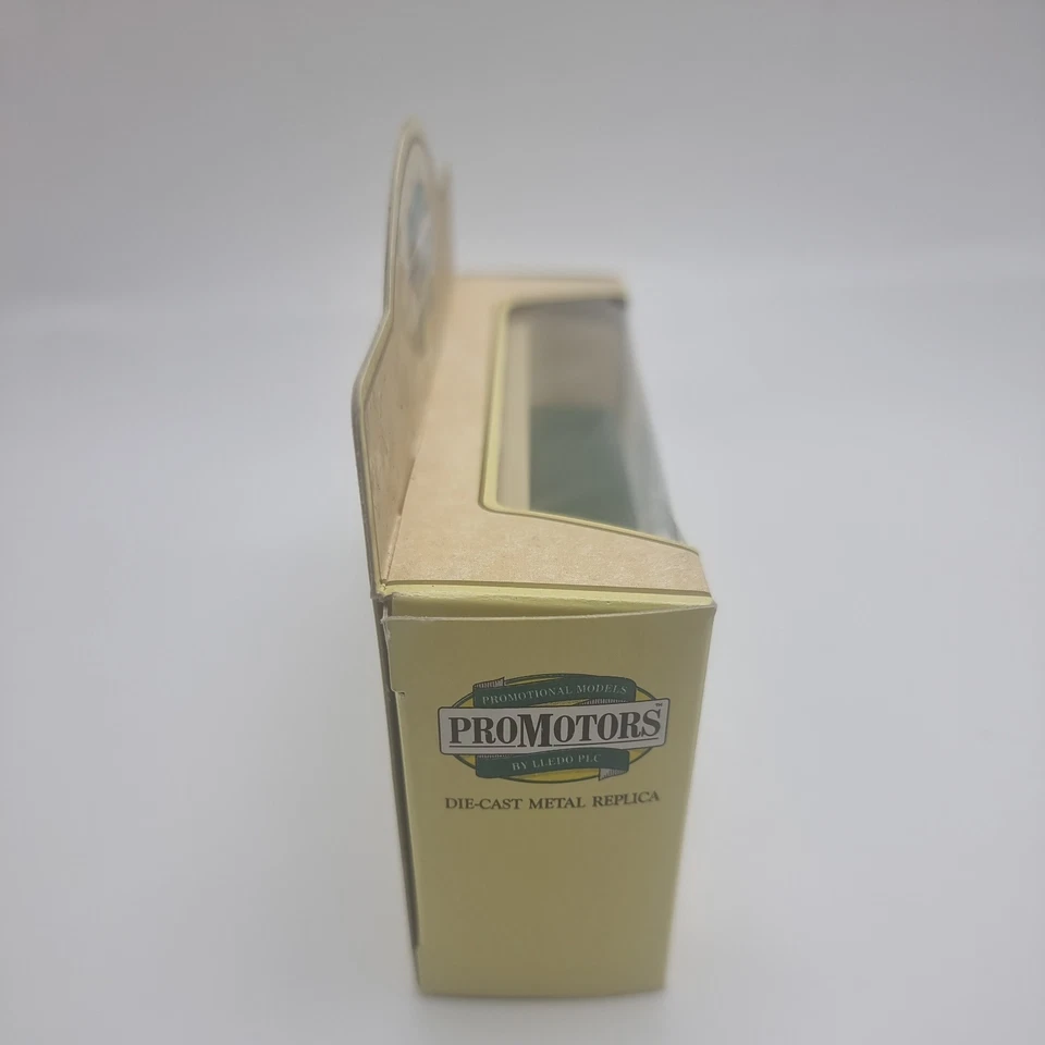 Lledo Pro Motors - Prinz Publications UK Ltd Livery - 1955 Volkswagen Van — 第 3/4 张图片