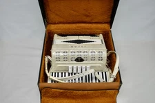 Titan Accordion Custom Built By Titano 41 Keys Made in Italy