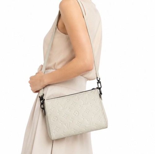 Louis Vuitton Off White Triangle Messenger Crossbody Bag Monogram Leather Auth