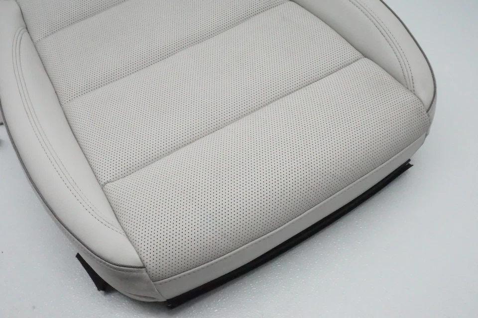 2024 - 2025 BUICK ENVISION ASIENTO DELANTERO DERECHO COJÍN INFERIOR OEM 13540643 Foto 3 de 4