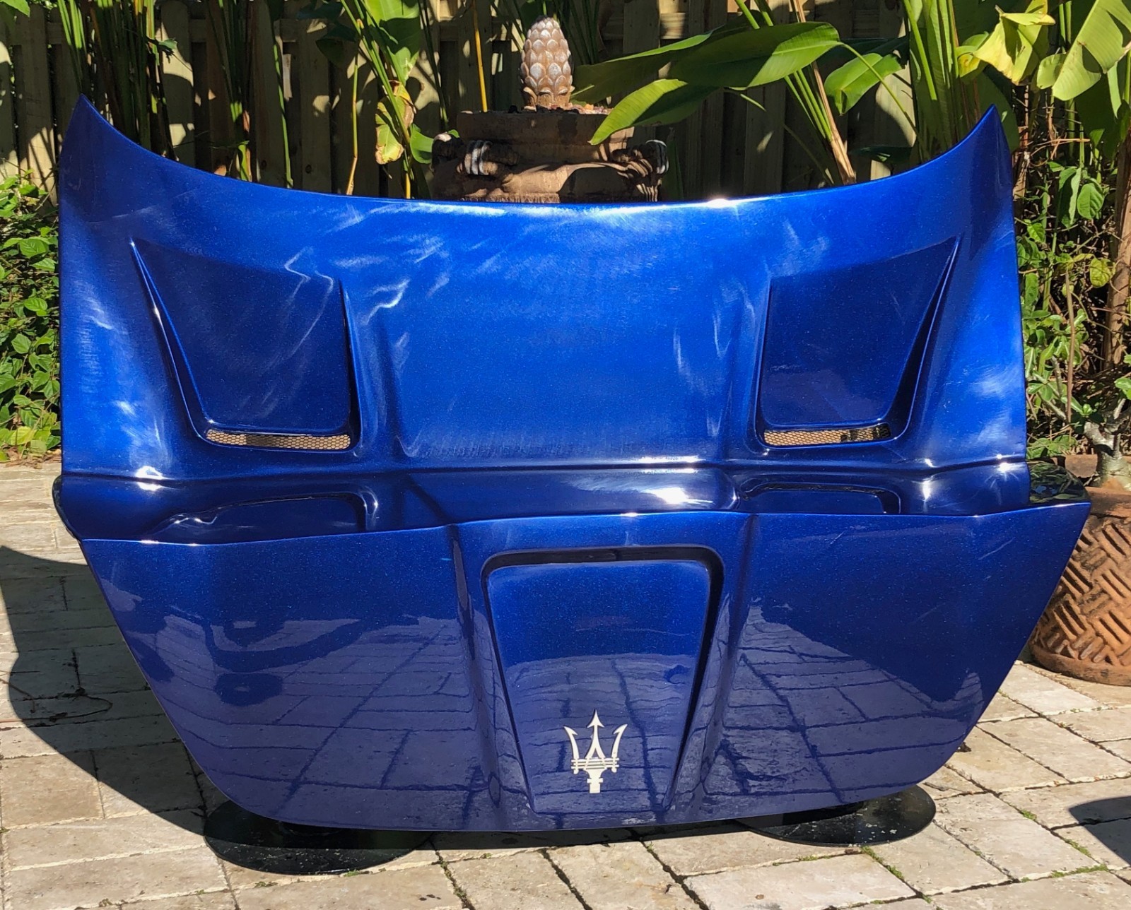 Maserati Granturismo Trofeo Vented Hood CUSTOM BENCH Man cave Club Exotic Dealer