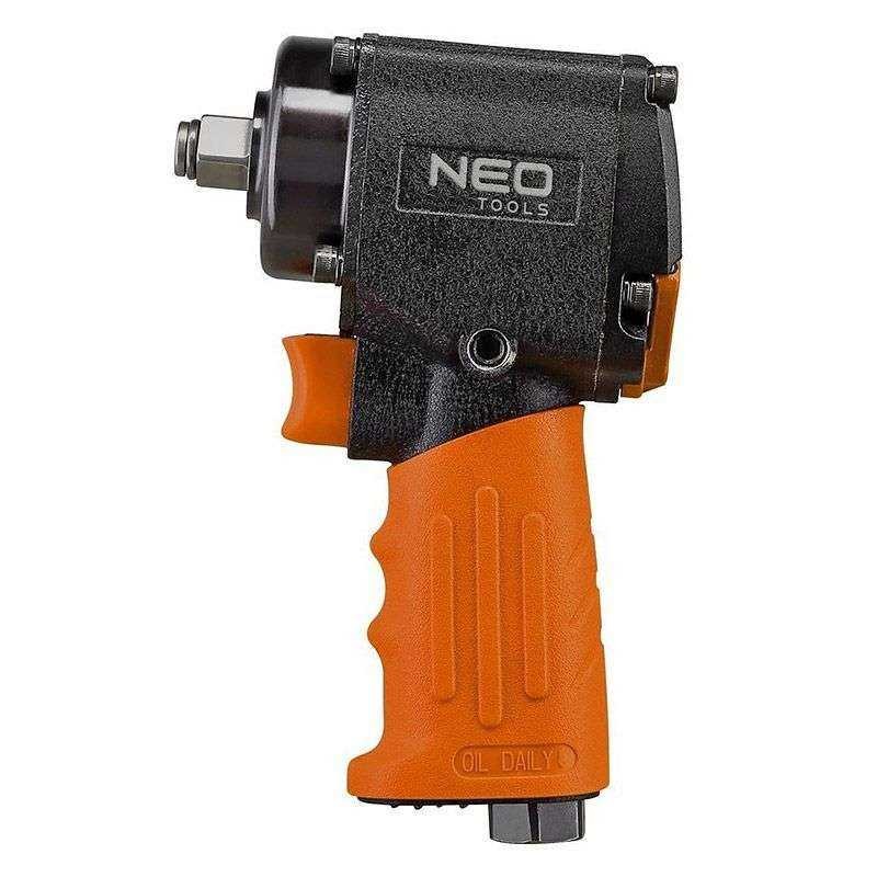 Clé à chocs 680Nm compacte NEO TOOLS pour un desserrage rapide