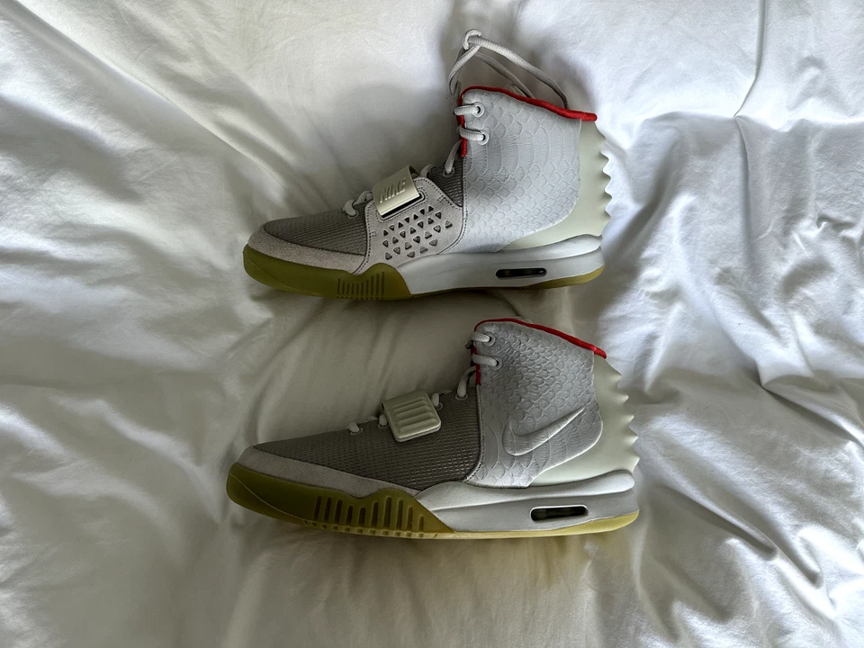 Nike Air Yeezy 2 NRG Pure Platinum & Solar Black Neu OVP US 11 EUR 45 Deadstock - Bild 4 von 4