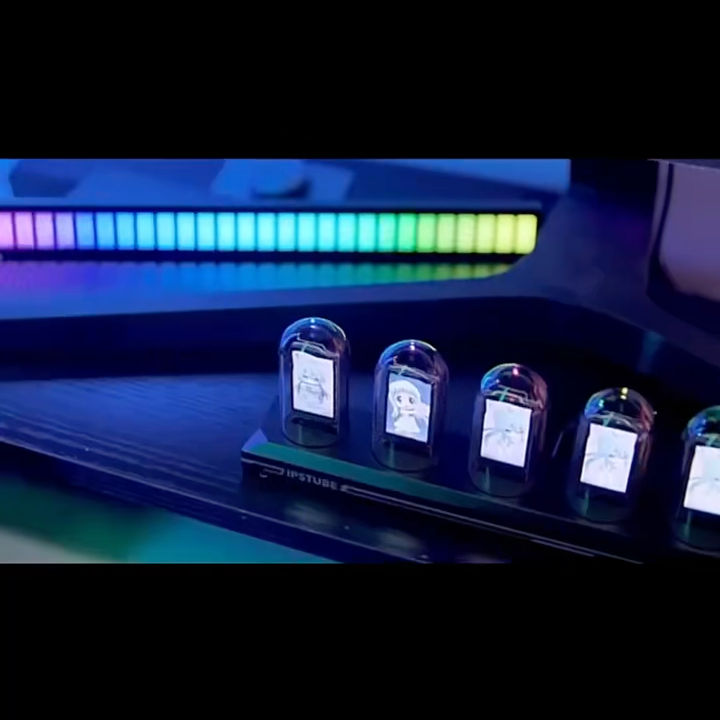 Newstyle RGB Nixie Röhrenuhr – IPS Farbbildschirm, LED Nachtlicht, Aluminium/Glas