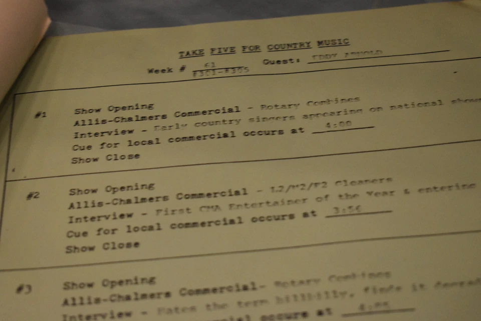 RALPH EMERY INTERVIEWS / "TAKE FIVE" RADIO SHOW Hank Williams Jr/Eddie Arnold - Image 3 of 4