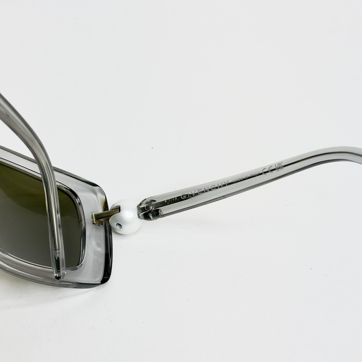 GIVENCHY 4G PEARL 40071 Gray Crystal Embellished GV40071I Square