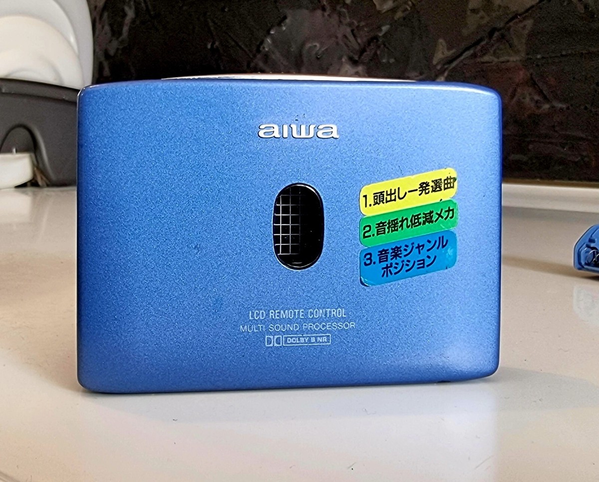 Rare Blue AIWA PX820 STEREO CASSETTE PLAYER, Multi Sound