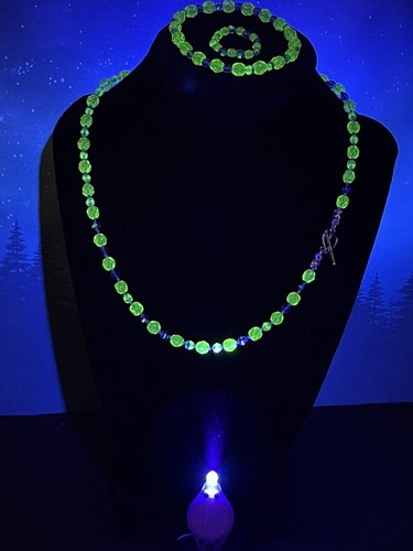 Necklace Set With Czech Vaseline Glass 
