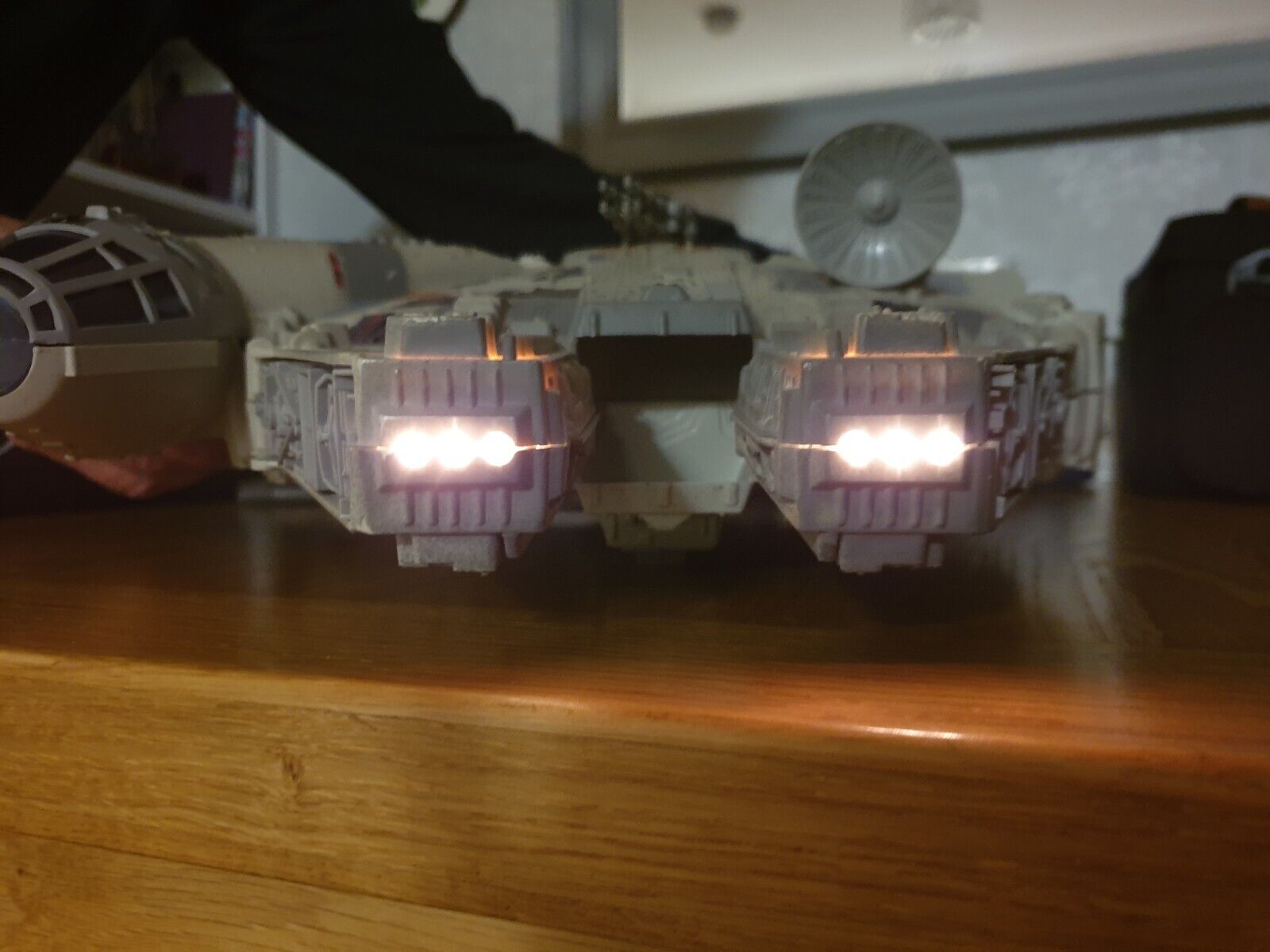 Picture 4 of 24