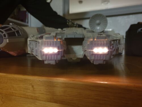Kenner 1995 Star Wars Millenium Falcon - with working lights and sounds. Boxed. - Picture 4 of 24
