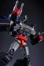 MX-17B Shout Black Diamond Version Ltd Edition X-Transbots Transformers MP Skids
