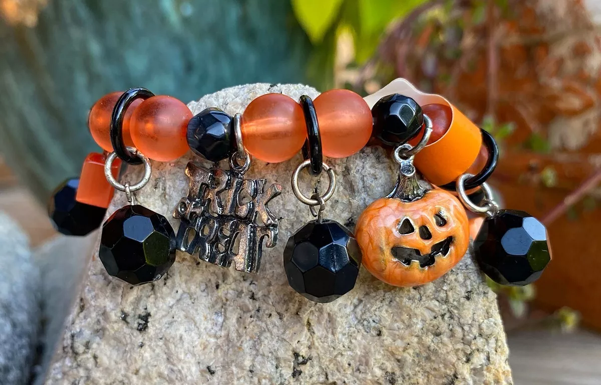 Halloween Beaded Bracelet with Charms Stretchy New w Tag