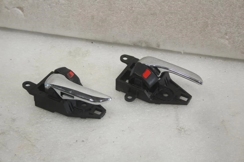 2000 2001 2002 2003 2004 2005 TOYOTA CELICA INTERIOR DOOR HANDLES BLACK CHROME - Image 3 of 4