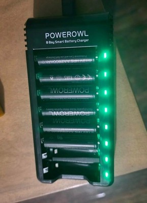 Eco-Friendly 8-Pack Ni-MH AA Batteries with Smart Charger - 2800mAh Capacity