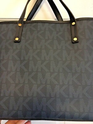 Michael Kors Jet Set Reversible 38s6crvt2 Tote & Wristlet 2 PC Set 