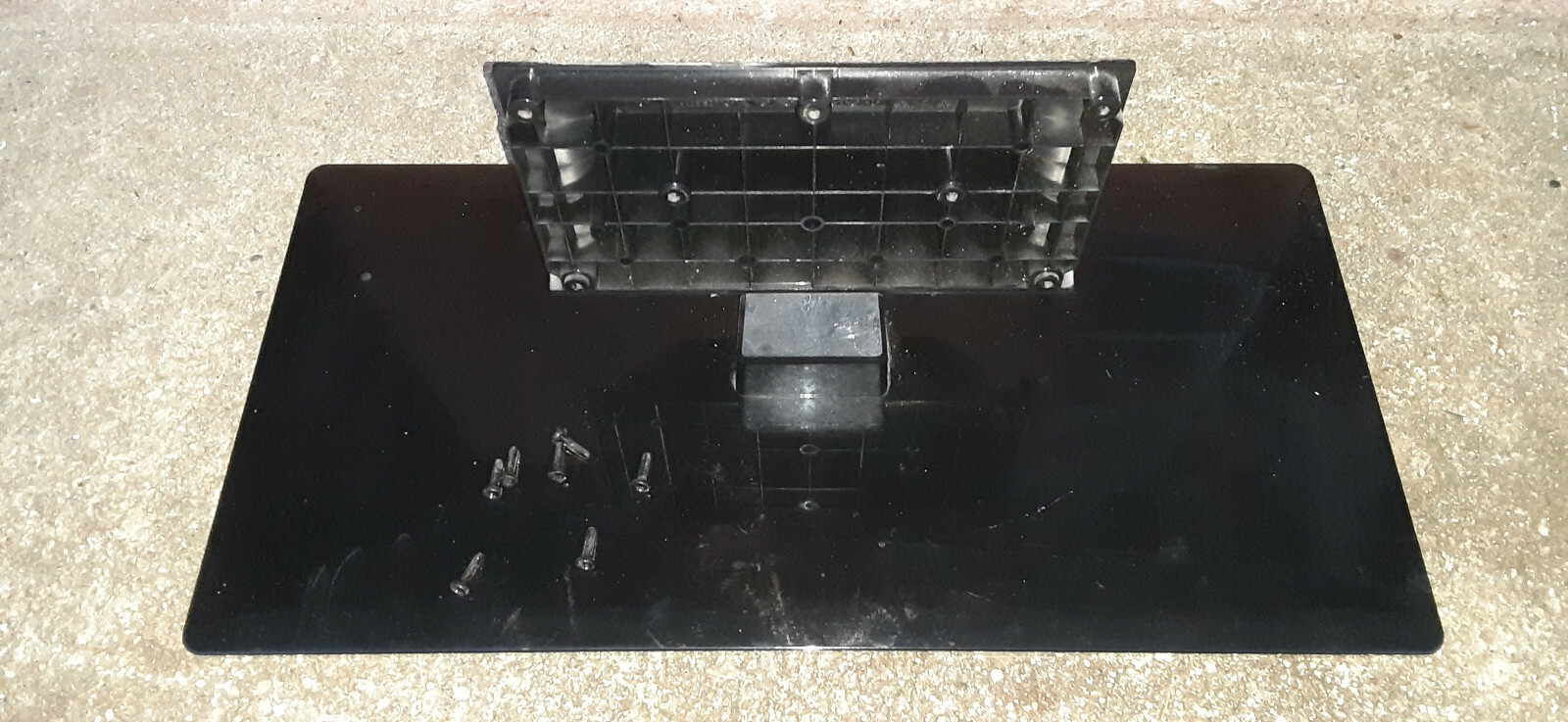 With Screws Base Feet Bottom