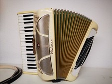 Akkordeon HOHNER Lucia III   96 Bass.