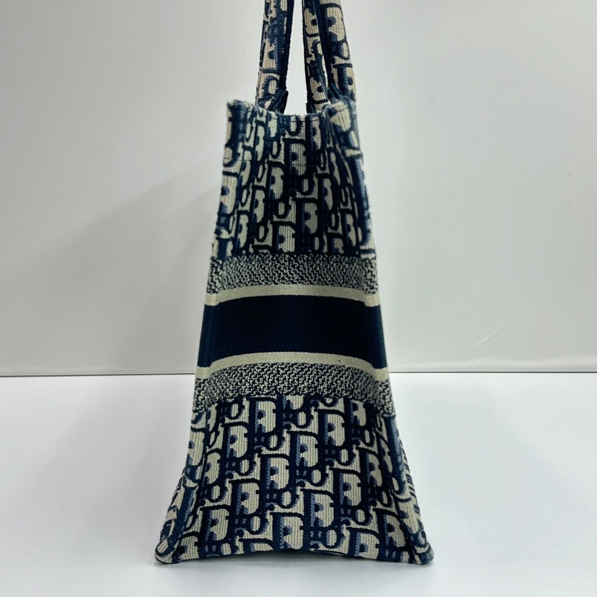 Dior Oblique Book Tote Medium M1296 75099756 | eBay Dior Oblique Book Tote Medium M1296 75099756 | eBay