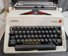 Vintage Olympia Monica Portable Typewriter+Case-Types VFine Clean! thumbnail