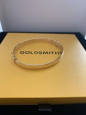 9ct Yellow Gold Flat Hinged Bangle - never worn