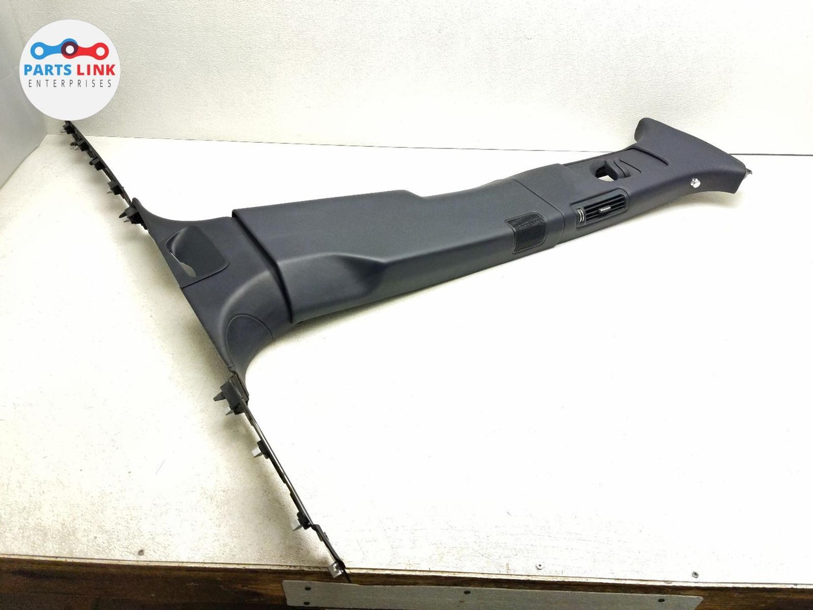 Bentley Bentayga 2016-2020 RIGHT Pillar trim