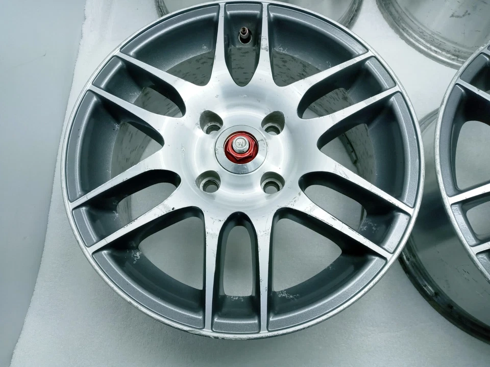 15 x 7 American Racing Rims 4x107.95 Bolt Circle Pattern Ford Mustang Focus Foto 2 de 4