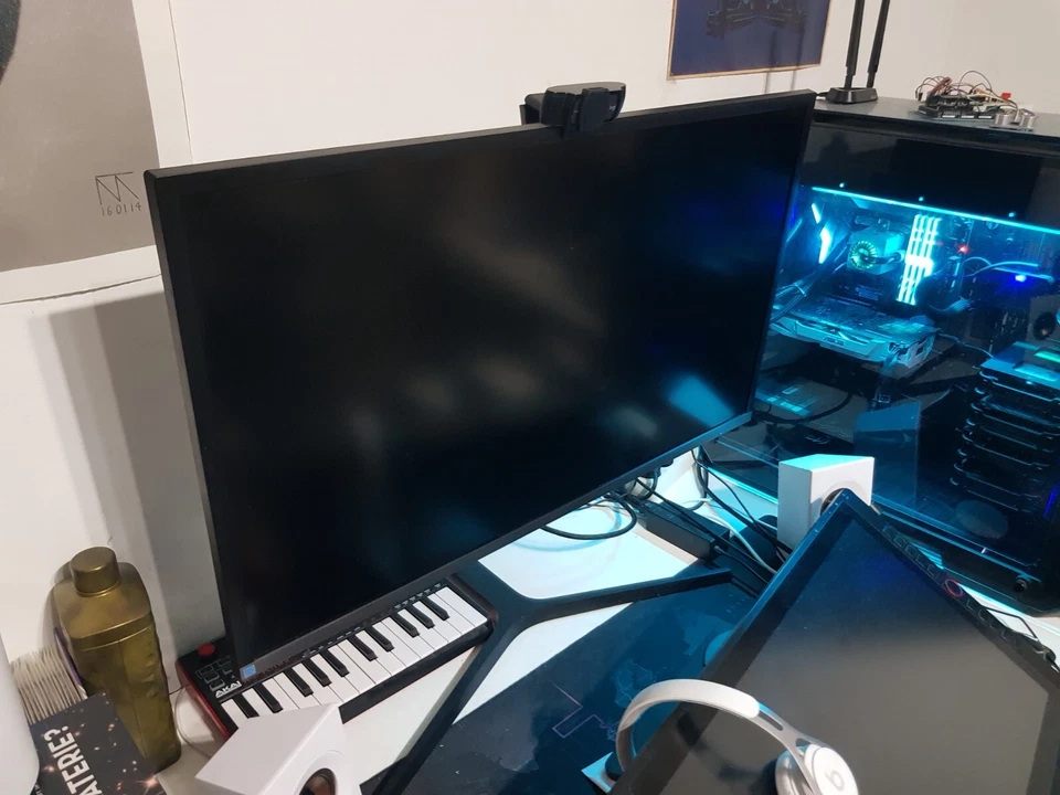 32 Zoll 4K QLED Monitor - Samsung U32H850 *Künstler/Designer/Editoren/Gamer* - Bild 2 von 4