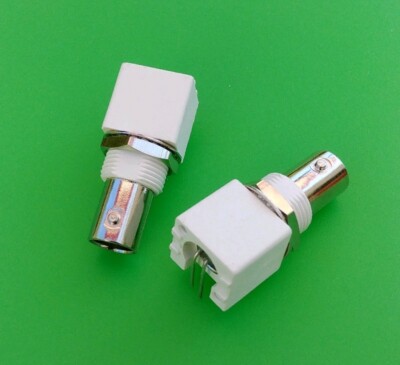 (1 PC) Right Angle BNC Female Bulkhead PCB Mount Connector - USA Seller