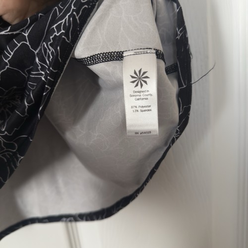 ATHLETA Black and White Flower Print Racerback Workout Lightweight Tank Size S - Picture 3 of 5