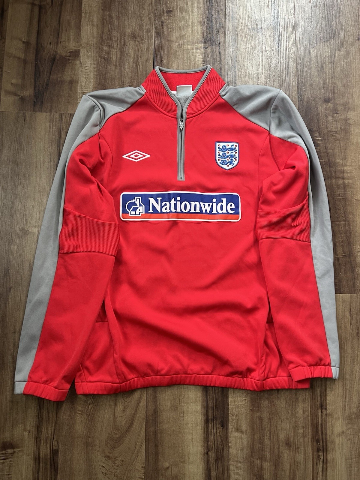 Umbro England National Team Red Gray Soccer Fan Jacket XL Soccer Apparel