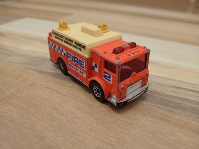 Matchbox Mack Auxiliary Power Truck Fire Rescue Unit 1991 1:64 Orange