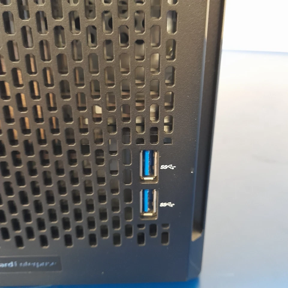 HP PROLIANT ML110 GEN 9 E5-1620 V4 3.5GHz 128GB RAM 4 X 2 TB HDD - Image 3 of 4