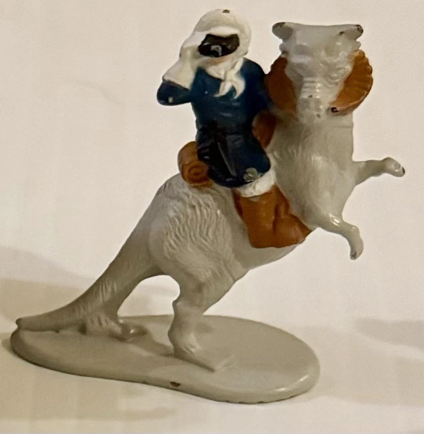 1982 Kenner Micro Hoth Lot – Han Tauntaun, Vader, Leia, AT-AT, 14 Figs, ROTJ Ins - Image 4 of 4