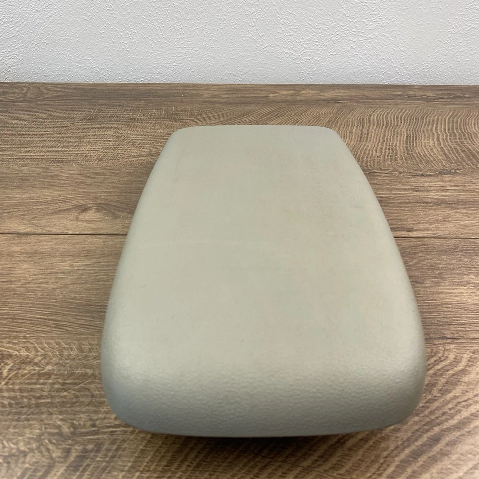 2005-2010 Chevy Chevrolet Cobalt Center Console Armrest Lid OEM Gray - Image 2 of 4