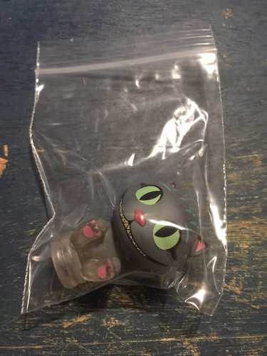 Hot Topic Funko Mystery Minis Alice Through The Looking Glass Cheshire Cat Tail - Picture 3 of 3