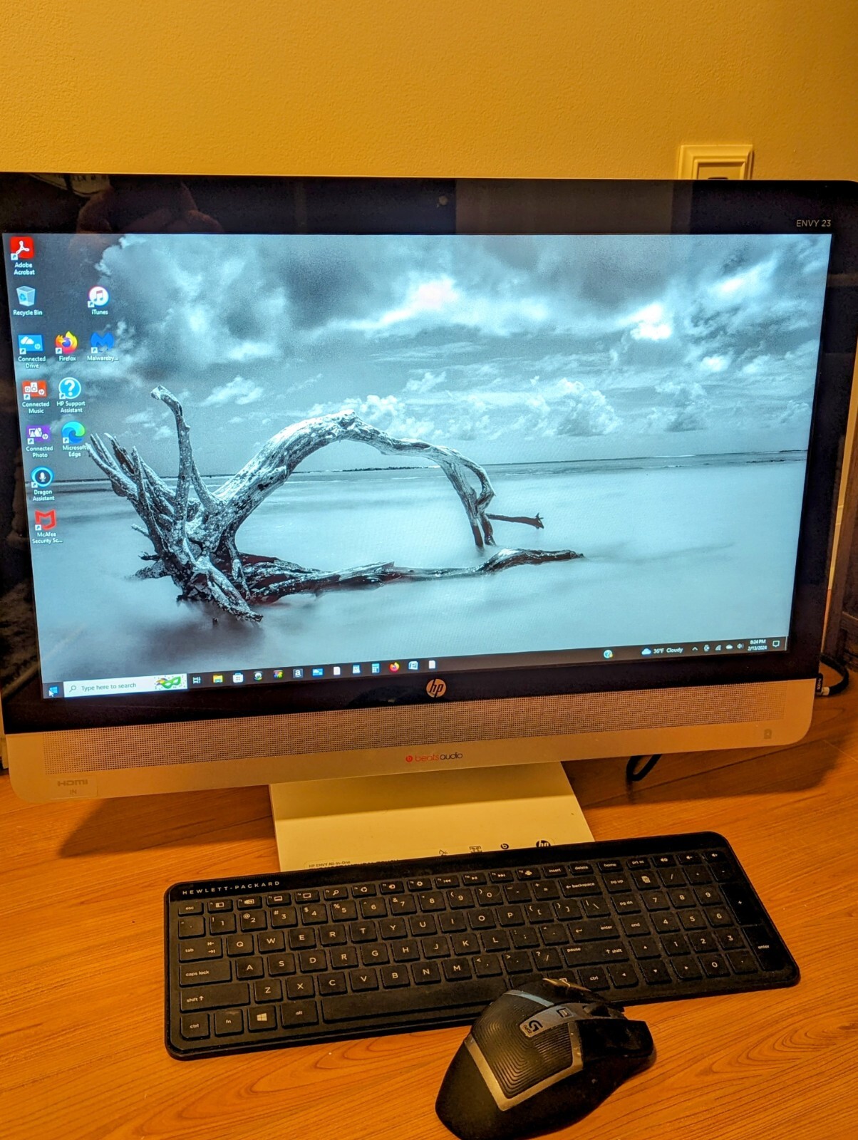 HP Envy 23o014 AllInOne Desktop Touchscreen & Beats Audio eBay