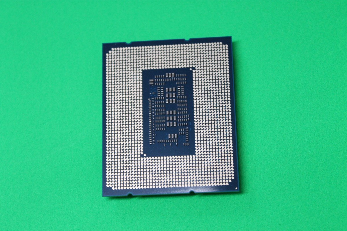 Intel Core i7-12700 LGA 1700 Desktop Processor CPU TURBO