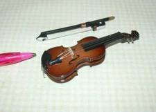 Miniature Detailed Violin (2 7/8" Long) w/Bow, Case: DOLLHOUSE 1:10?  1:8 Scale?