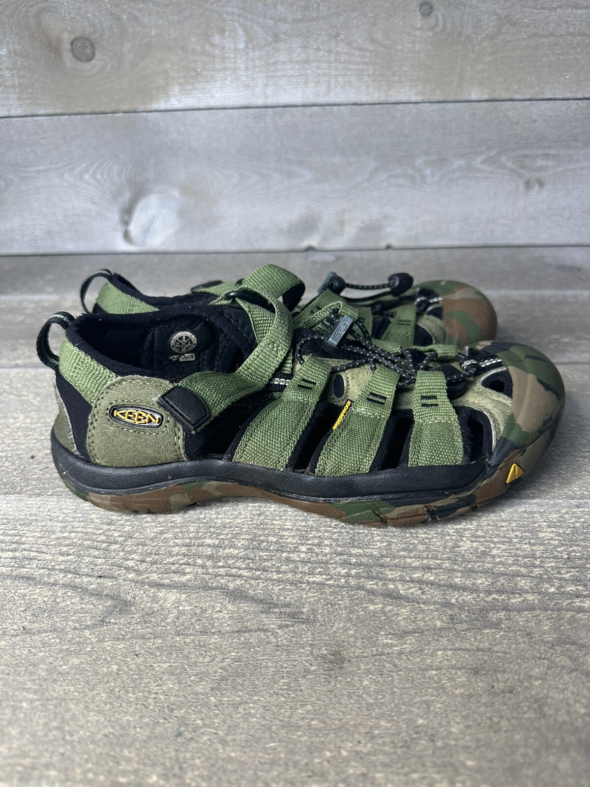 Sandali acqua KEEN Newport H2 1014259 verde mimetico bambini taglia 5 donna taglia 7