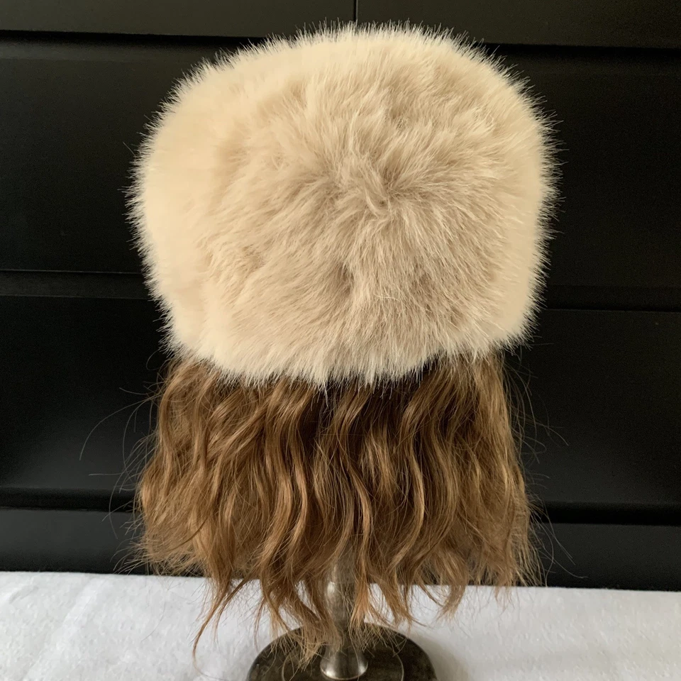 奶油米色狐狸毛皮布布什卡帽子俄罗斯风格 2000 年代 90 年代女孩人造毛皮冬季 — 第 3/4 张图片