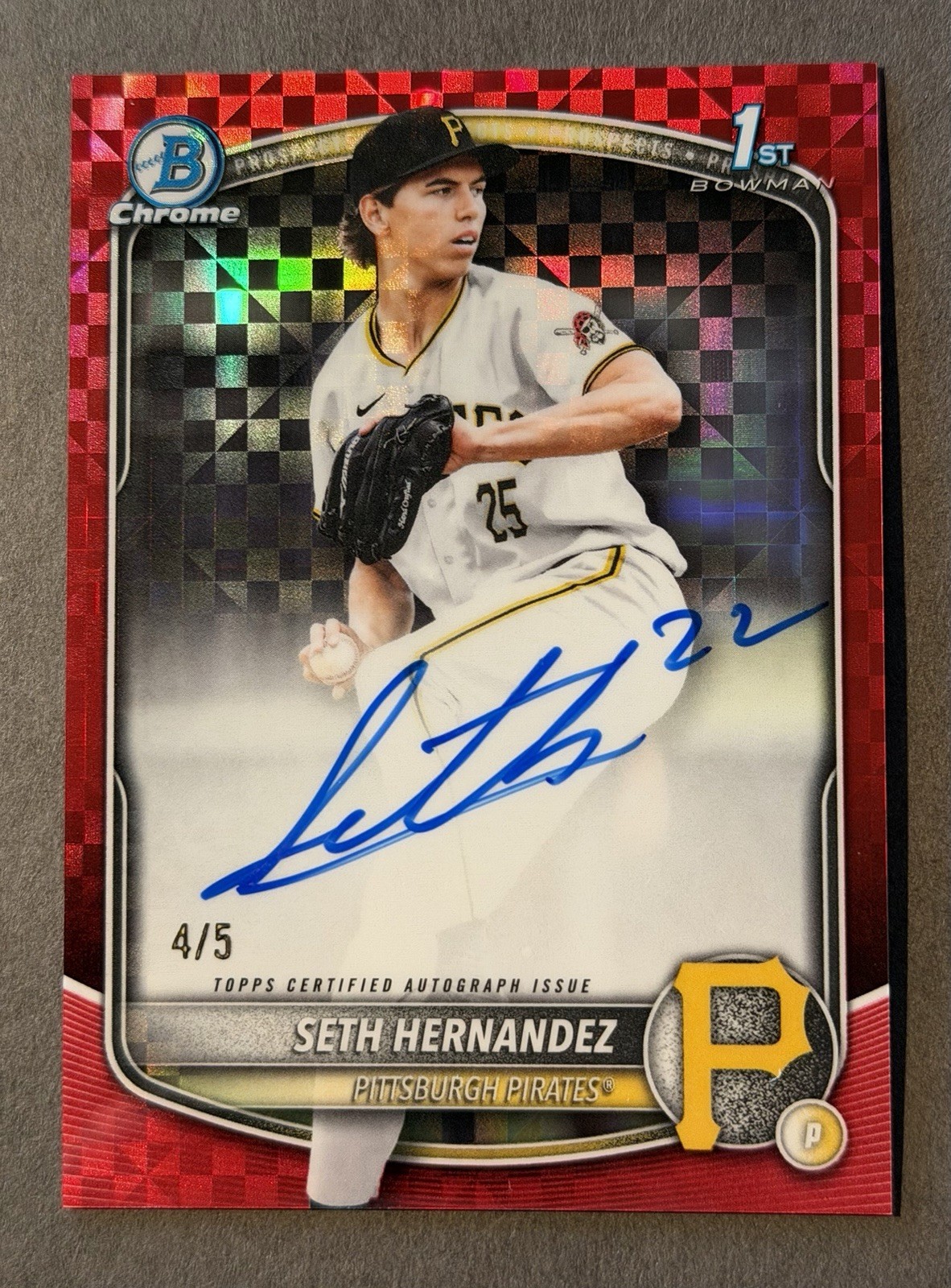 2025 BOWMAN CHROME DRAFT Seth Hernandez Auto Red X Fractor Refractor 1st 4/5